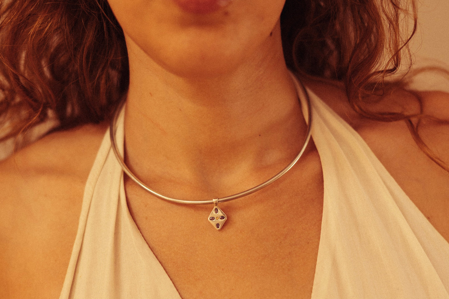 Winnie Pendant Neck Cuff