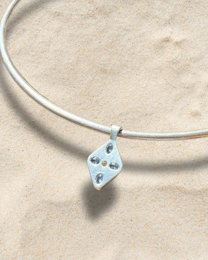 Winnie Pendant Neck Cuff